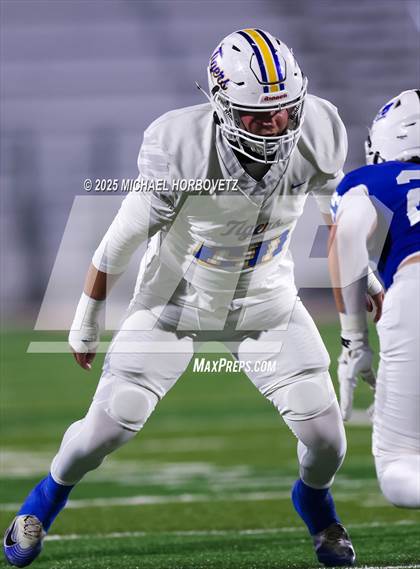 Thumbnail 3 in Leonard @ Gunter (UIL 3A D2 Regional Final) photogallery.