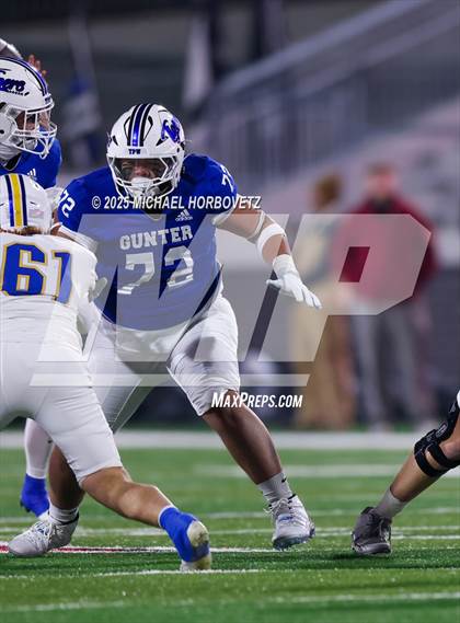 Thumbnail 2 in Leonard @ Gunter (UIL 3A D2 Regional Final) photogallery.