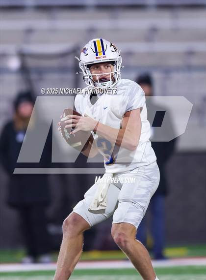 Thumbnail 3 in Leonard @ Gunter (UIL 3A D2 Regional Final) photogallery.