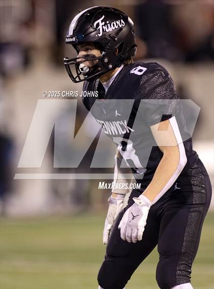 Thumbnail 2 in East St. Louis vs Fenwick (IHSA 6A Finals) photogallery.