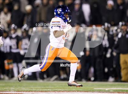 Thumbnail 2 in East St. Louis vs Fenwick (IHSA 6A Finals) photogallery.