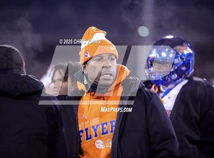 Thumbnail 3 in East St. Louis vs Fenwick (IHSA 6A Finals) photogallery.