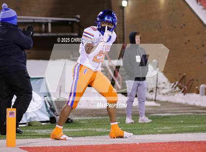 Thumbnail 1 in East St. Louis vs Fenwick (IHSA 6A Finals) photogallery.