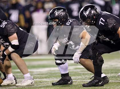 Thumbnail 3 in East St. Louis vs Fenwick (IHSA 6A Finals) photogallery.