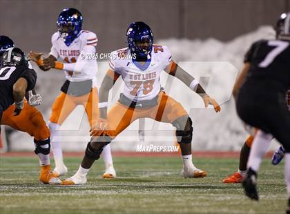 Thumbnail 1 in East St. Louis vs Fenwick (IHSA 6A Finals) photogallery.