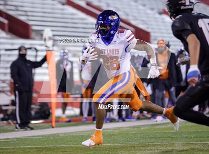 Thumbnail 3 in East St. Louis vs Fenwick (IHSA 6A Finals) photogallery.