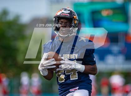 Thumbnail 1 in Phil Simms North vs South All Star Classic photogallery.