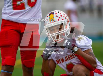 Thumbnail 1 in Phil Simms North vs South All Star Classic photogallery.