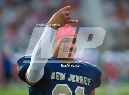 Thumbnail 1 in Phil Simms North vs South All Star Classic photogallery.