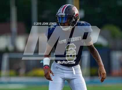 Thumbnail 2 in Phil Simms North vs South All Star Classic photogallery.