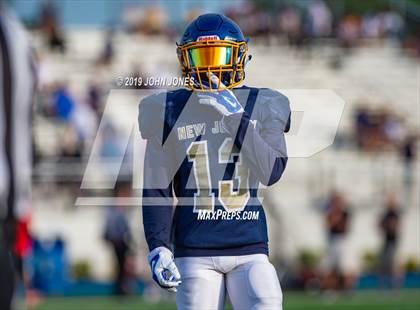 Thumbnail 3 in Phil Simms North vs South All Star Classic photogallery.