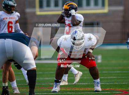 Thumbnail 3 in Phil Simms North vs South All Star Classic photogallery.