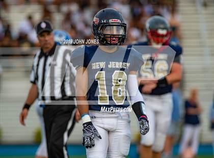 Thumbnail 3 in Phil Simms North vs South All Star Classic photogallery.