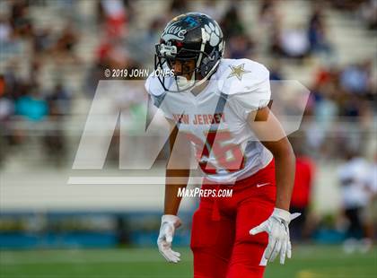 Thumbnail 2 in Phil Simms North vs South All Star Classic photogallery.