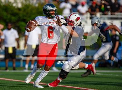 Thumbnail 3 in Phil Simms North vs South All Star Classic photogallery.