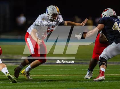 Thumbnail 3 in Phil Simms North vs South All Star Classic photogallery.