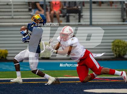 Thumbnail 2 in Phil Simms North vs South All Star Classic photogallery.