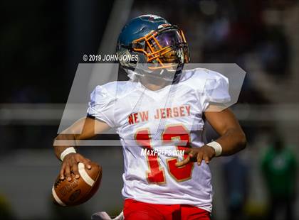 Thumbnail 3 in Phil Simms North vs South All Star Classic photogallery.