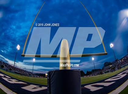 Thumbnail 1 in Phil Simms North vs South All Star Classic photogallery.