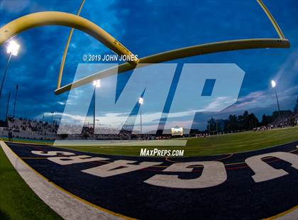 Thumbnail 3 in Phil Simms North vs South All Star Classic photogallery.