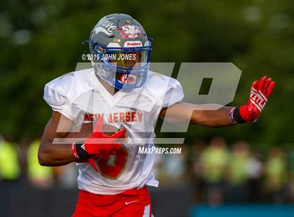 Thumbnail 1 in Phil Simms North vs South All Star Classic photogallery.