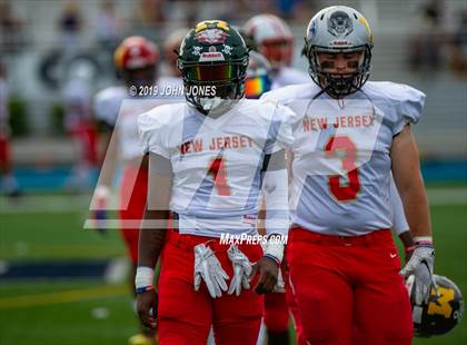 Thumbnail 1 in Phil Simms North vs South All Star Classic photogallery.
