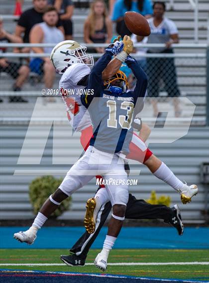 Thumbnail 3 in Phil Simms North vs South All Star Classic photogallery.