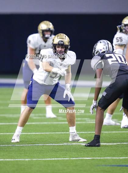 Thumbnail 1 in Dallas Jesuit vs. Guyer (UIL 6A D2 Area Playoff) photogallery.