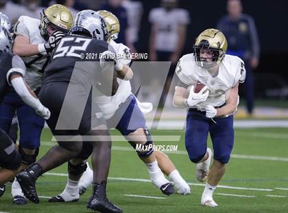 Thumbnail 3 in Dallas Jesuit vs. Guyer (UIL 6A D2 Area Playoff) photogallery.