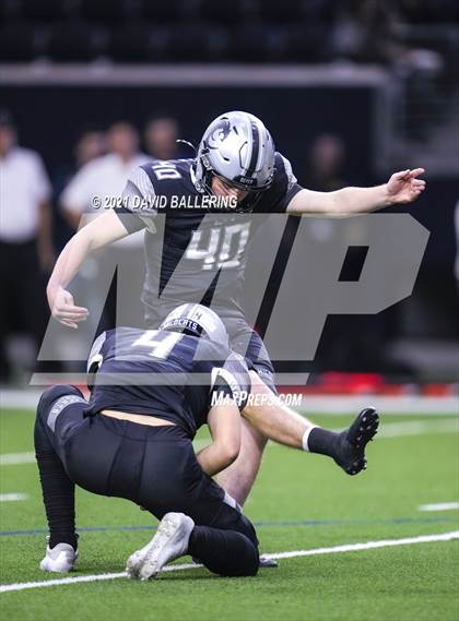 Thumbnail 2 in Dallas Jesuit vs. Guyer (UIL 6A D2 Area Playoff) photogallery.