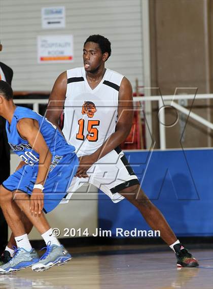 Thumbnail 3 in Hebron vs. Lancaster (McDonald's Texas Invitational) photogallery.