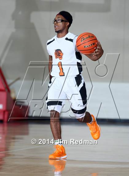 Thumbnail 3 in Hebron vs. Lancaster (McDonald's Texas Invitational) photogallery.