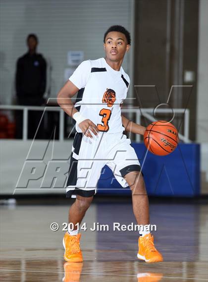 Thumbnail 2 in Hebron vs. Lancaster (McDonald's Texas Invitational) photogallery.