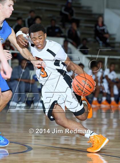 Thumbnail 2 in Hebron vs. Lancaster (McDonald's Texas Invitational) photogallery.