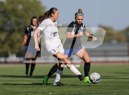 Thumbnail 2 in Webster Thomas vs. Brockport photogallery.