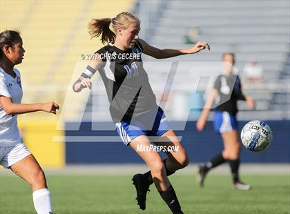 Thumbnail 2 in Webster Thomas vs. Brockport photogallery.