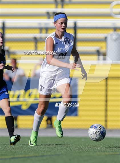 Thumbnail 3 in Webster Thomas vs. Brockport photogallery.