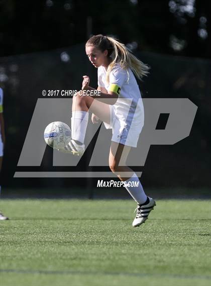 Thumbnail 2 in Webster Thomas vs. Brockport photogallery.