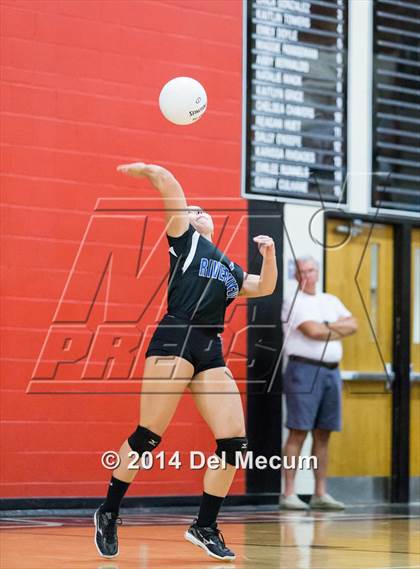 Thumbnail 3 in Riverview @ Bloomingdale photogallery.