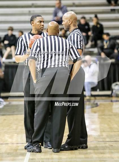 Thumbnail 2 in Klein Forest vs. South Garland (UIL 6A Regional Final) photogallery.