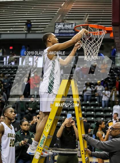 Thumbnail 1 in Klein Forest vs. South Garland (UIL 6A Regional Final) photogallery.