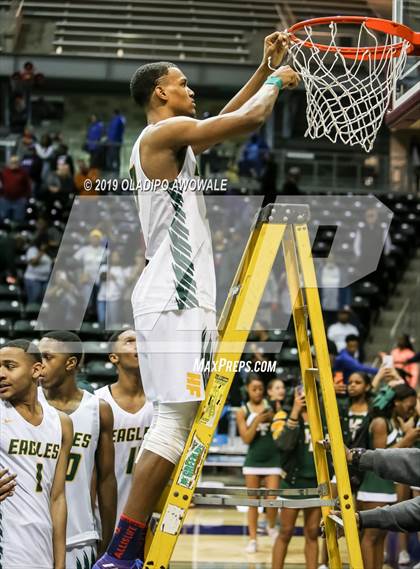 Thumbnail 2 in Klein Forest vs. South Garland (UIL 6A Regional Final) photogallery.