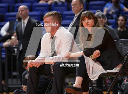Thumbnail 3 in UIL State Championships - 5A 148lb Final photogallery.