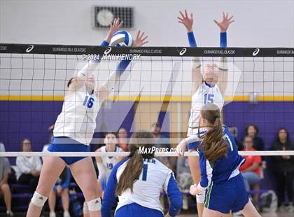 Thumbnail 1 in Xavier College Prep vs. Los Alamitos (Durango Fall Classic) photogallery.
