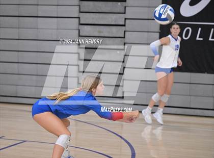 Thumbnail 1 in Xavier College Prep vs. Los Alamitos (Durango Fall Classic) photogallery.