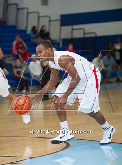 Thumbnail 2 in Channelview vs. Taft (McDonald's Texas Invitational) photogallery.