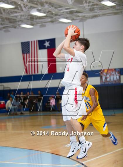 Thumbnail 3 in Channelview vs. Taft (McDonald's Texas Invitational) photogallery.