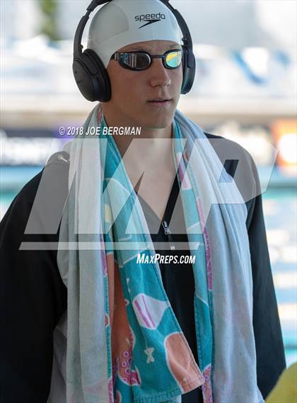 Thumbnail 2 in CIF Boys Swimming Championships photogallery.