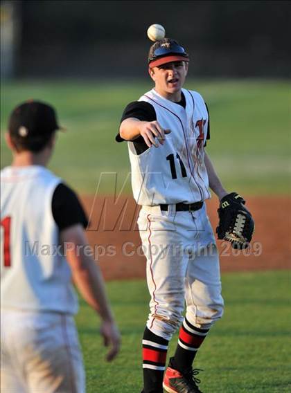 Thumbnail 2 in Dallas Jesuit vs. Hillcrest (Creekview Tournament) photogallery.