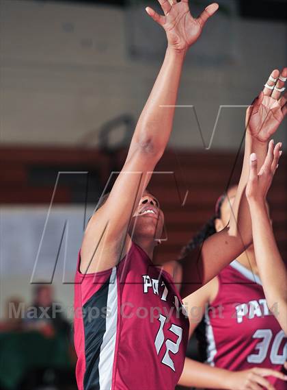 Thumbnail 3 in Indian Springs vs. Patriot (Lady Bears Holiday Classic) photogallery.
